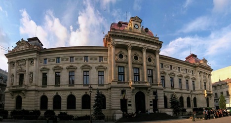 A treia lună de deflație. Rata anuală la nivel minim istoric