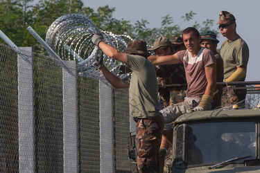 Kathimerini: Grecia ar putea primi 11 mil. euro de la CE pentru a gestiona criza imigranților