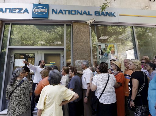 Grecia: Restricțiile pentru tranzacțiile cash ar urma fie înăsprite de anul viitor