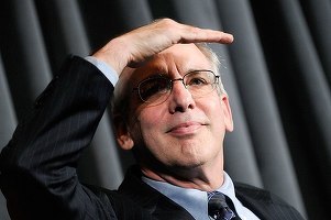 Nu sunt motive pentru ridicarea dobânzii pe dolar la inflația actuală, spune șeful Fed din New York