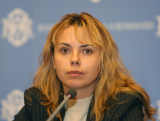 "Lupa" FMI pe economia românească peste un deceniu, Anca Paliu, schimbă baricada și preia portofoliul Finanțelor