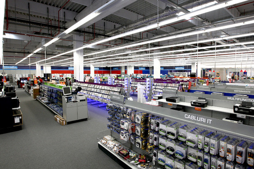 Retailerii electroIT mizează pe extindere: Altex deschide azi un nou magazin, Flanco bifează a treia deschidere din ianuarie