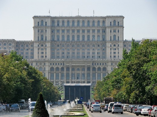 Votul pentru legile achizițiilor publice, amânat după Paște. Deputații au lipsit iar de la muncă, fără teamă de infringement