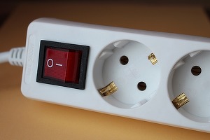 Vârful de consum la energie electrică a fost atins marți seară. Ministrul Energiei acuză nepregătirea sezonului rece de fostul Guvern și face anchetă 