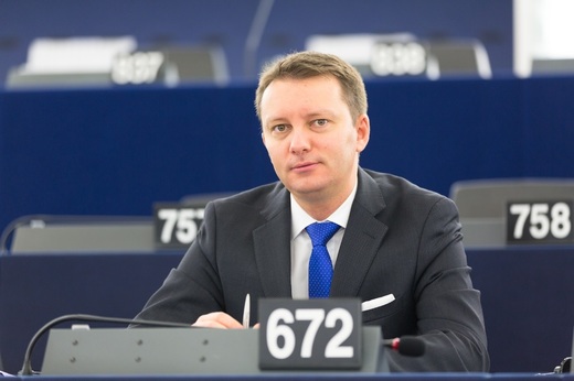 Bani pentru problema refugiaților, în bugetul UE pe anul 2018