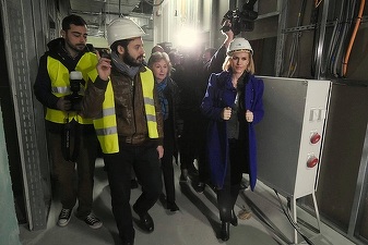 Primăriile de sector nu s-au înțeles cum să-și împartă 90 milioane lei de la Guvern pentru arierate. Firea le distribuie banii după populație