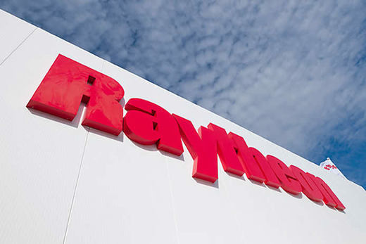 Ministerul Economiei: Compania Raytheon vrea să dezvolte afaceri în România și ”dincolo de scutul antirachetă” de la Deveselu