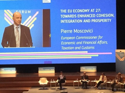 Corespondență din Bruxelles: Moscovici - Riscurile care vin din împrumuturile neperformante ale băncilor necesită o urgentă abordare care să preîntâmpine chiar producerea unor alte crize