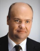 Eric Stab, Președinte Foreign Investors Council, vine la Profit Growth Forum, deschis de guvernatorul Isărescu și premierul Grindeanu