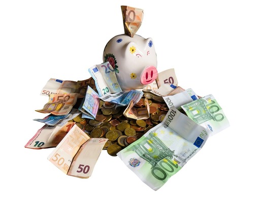Numărul companiilor din România care estimează o creștere a profiturilor în 2017 a scăzut în ultimele șase luni
