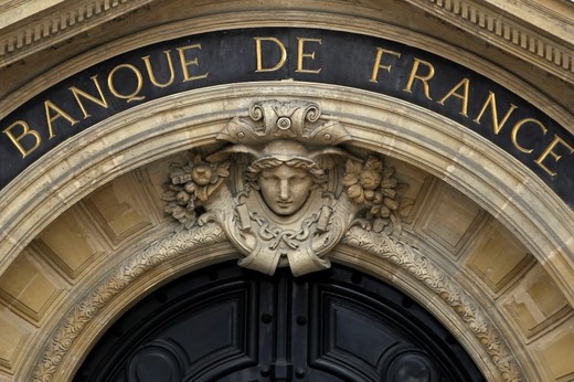 Banca Franței a îmbunătățit estimările de creștere economică, datorită consumului intern și a investițiilor companiilor
