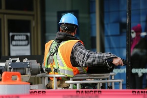 O autoritate națională se va ocupa de de formarea profesională în sistem dual, pentru a pregăti forța de muncă conform nevoilor oamenilor de afaceri