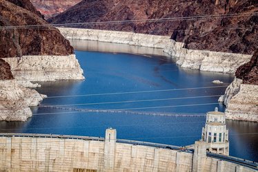 Pericol pentru locuitorii din Las Vegas. Seceta, la cote alarmante. Cel mai mare rezervor de apă din vestul SUA seacă și ar urma să coboare sub pragul critic până în anul 2020