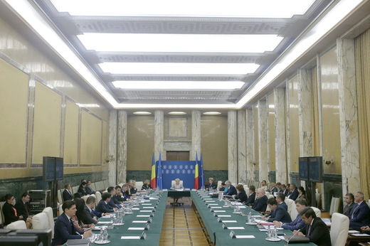 Mediul de afaceri critică viteza cu care sunt adoptate OUG-uri la fiecare ședință de Guvern: Nu se justifică această ”stare de asediu”
