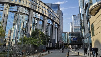 CORESPONDENȚĂ din Bruxelles: În 4 luni vin alegerile europarlamentare. La ce să ne așteptăm. Va fi și o luptă pe bani