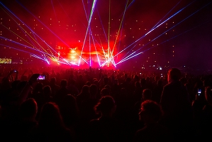 Organizatorii festivalului Afterhills "atacă" și segmentul tinerilor de 18-25 de ani și speră să-și dubleze, astfel, la 200.000 numărul de participanți din acest an