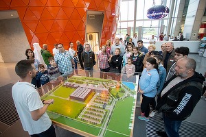 Guvernul vrea să câștige piața din China cu vin, miere, patiserie și laserul din Măgurele