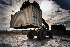 România a înregistrat un deficit al balanței comerciale în creștere cu 642 milioane de euro, în primele opt luni