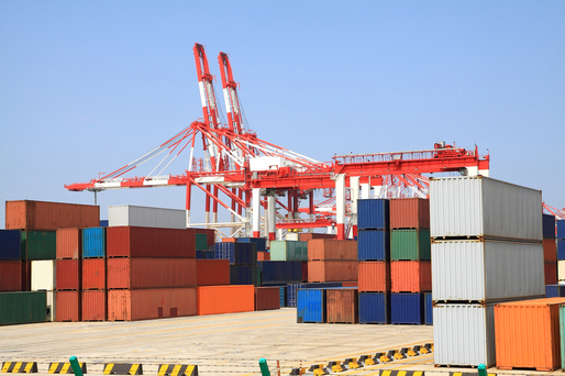 Exporturile au scăzut anul trecut cu 10%. Deficitul comercial a crescut cu peste un miliard de euro