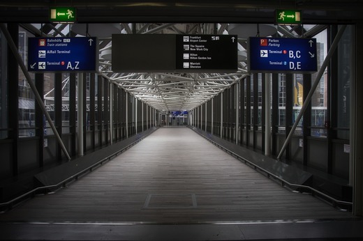 Românii evită să plece la muncă în străinătate în această perioadă. Marea Britanie a căzut. Germania, Olanda și Franța - primele opțiuni. Angajatorii din străinătate continuă să se uite către "pepiniera" din România