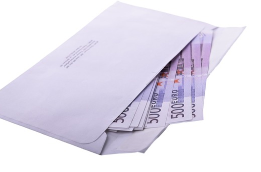 DOCUMENTE Restanțele la plată ale companiilor controlate de Guvern s-au dublat în doar câteva luni. Rezultatul brut a scăzut aproape la jumătate