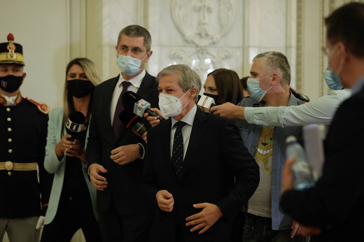 Criză politică - Liderii USR PLUS discută ieșirea de la guvernare