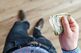 Consiliul Concurenței avertizează - Anunțarea unor majorări de prețuri poate încălca legea
