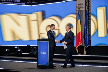 Ciucă preia șefia PNL și este așteptat la Prezidențiale, având însă deocamdată o problemă de analizat: Guvernul său are o medie de 2.304 de posturi în plus pe lună la numărul angajaților din sistemul public, maximul ultimilor 5 ani