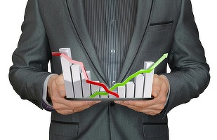 Coface: Posibilitatea unei recesiuni globale devine tot mai clară