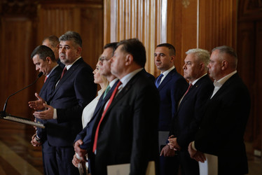 ”Ținta” PSD-PNL de inflație este peste prognoza BNR la final de an. Ciolacu promite lupte cu speculatorii, care nu sunt însă menționate în programul de guvernare
