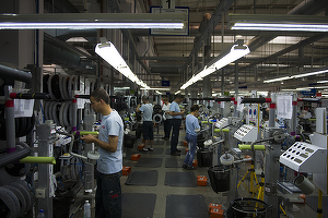 Mai multe companii din industria auto din Arad declanșează concedieri colective. 450 de angajați, trimiși în șomaj