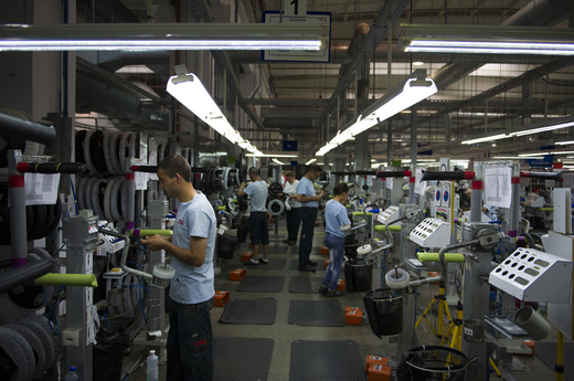 Mai multe companii din industria auto din Arad declanșează concedieri colective. 450 de angajați, trimiși în șomaj