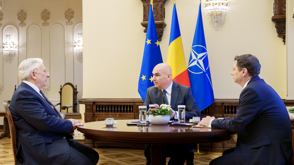 FOTO Bolojan l-a chemat pe Isărescu la Cotroceni. Ce au discutat într-un context de ”incertitudini interne și externe”