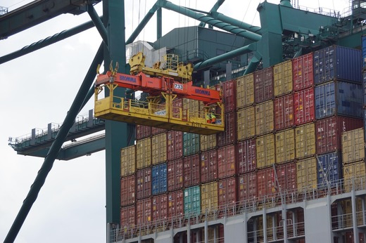 China califică noua amenințare tarifară a lui Trump drept "o greșeală peste o greșeală": Ministerul Comerțului: Dacă SUA insistă pe calea lor, China va lupta până la capăt!