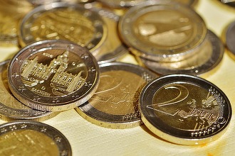 Investițiile în domeniul apărării s-ar putea dovedi motorul de creștere a economiei Europei, dacă statele “își joacă bine cărțile”. O parte din infrastructura și bunurile rezultate vor putea fi folosite și în domenii civile