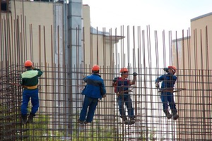 Avertisment al constructorilor - Recesiunea poate deveni o certitudine. Idei pe masă