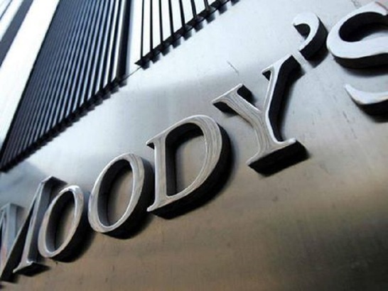 Moody’s cconfirmă ratingul României, dar perspectiva rămâne negativă. Riscuri semnificative de implementare a măsurilor fiscale