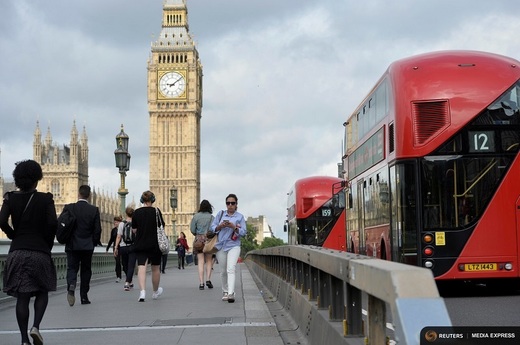 Tot mai mulți tineri din Generația Z întâmpină dificultăți serioase în obținerea primului loc de muncă, în Marea Britanie