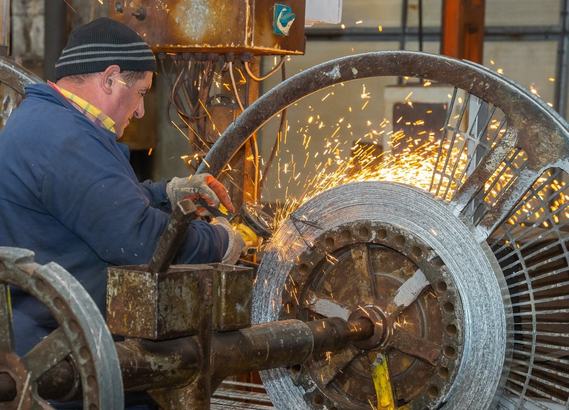 ULTIMA ORĂ Compania bistrițeană BETAK concediază peste jumătate din angajați