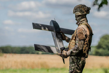 Germania finanțează achiziția a 50.000 de drone de atac pentru Ucraina