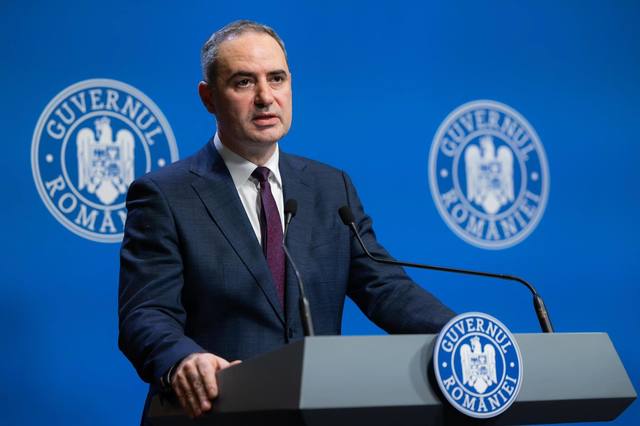 BOMBA ANULUI! Economia României, în pragul prăpastiei: Adevărul crud pe care Guvernul se teme să îl recunoască!