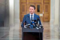 Fără impozite noi. Fără ofițeri acoperiți în presă, politică și biserică. 10 miliarde euro anual pentru investiții. ”Salariu egal pentru muncă egală”. Siegfried Mureșan prezintă liniile directoare ale programului de guvernare