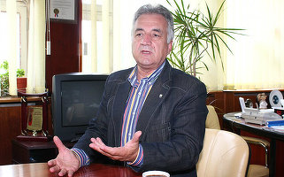 Ca-n bancurile seci: un primar riscă pușcăria fiindcă a aprobat construirea unui bloc lângă un penitenciar