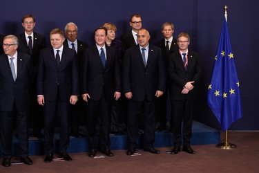 Cioloș a ales Germania pentru prima vizită externă ca premier, primind o invitație de la Merkel