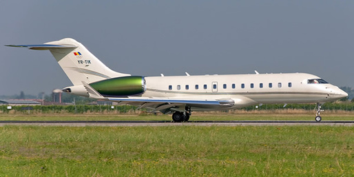 FOTO Guvernul a închiriat un avion privat pentru călătoria lui Cioloș la Berlin, cu 23.500 euro