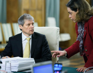 UPDATE Ana Costea le-a dat de înțeles sindicatelor, în fața lui Dâncu, că demisionează din postul de ministru