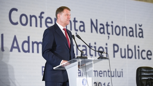 Klaus Iohannis a semnat decretele de numire în funcție a celor patru noi miniștri propuși de premierul Cioloș