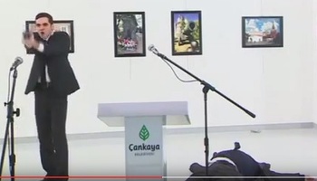 UPDATE FOTO Ambasadorul Rusiei a murit după ce a fost împușcat la Ankara