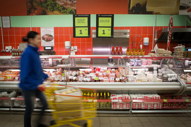 Acuzație a Comisiei Europene pentru București: Legea 51% produse locale pare să fie aplicată doar supermarket-urilor cu capital străin