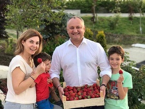 Aflat în Rusia, președintele Republicii Moldova pune la îndoială beneficiile integrării europene: de ce să ne grăbim să prindem un tren care pierde vagoane?
